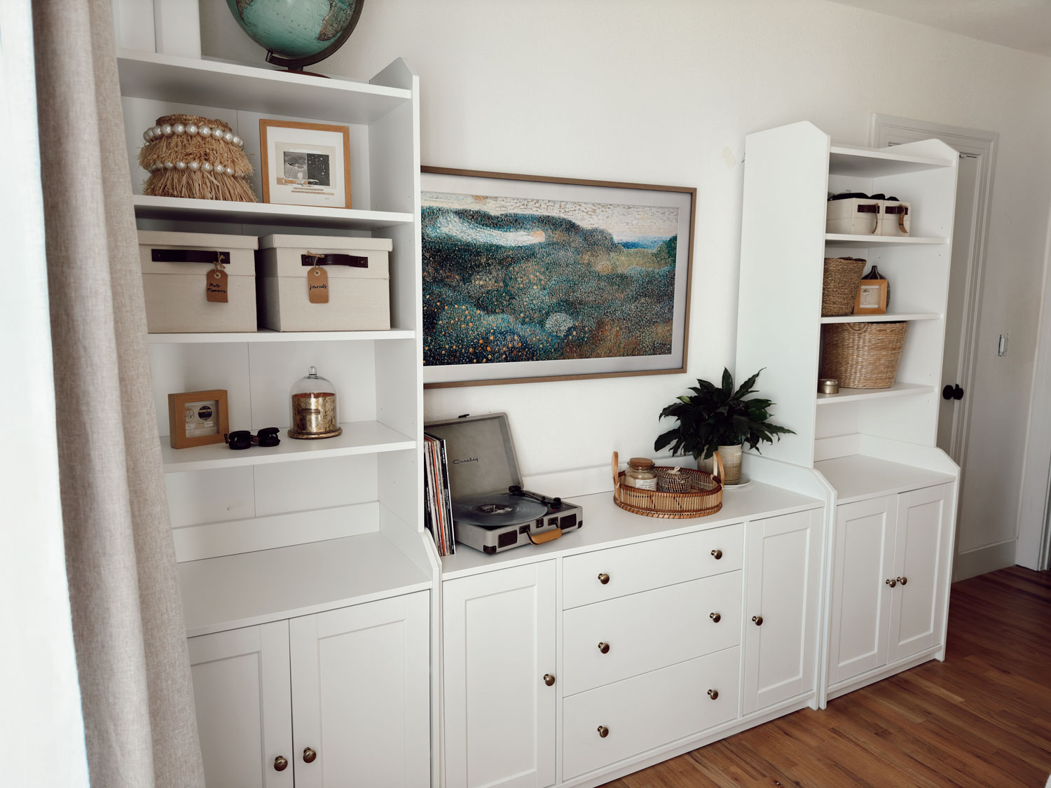 Wall Unit 1500